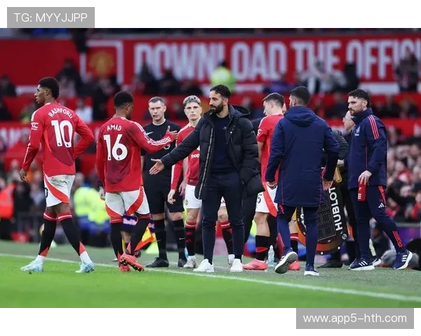 玫瑰德比战平局收场，阿莫林赛后言论引发曼联管理层震荡