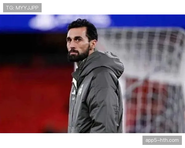 转会传闻：某英超球队有意引进西甲抢断王，球员本人未予回应